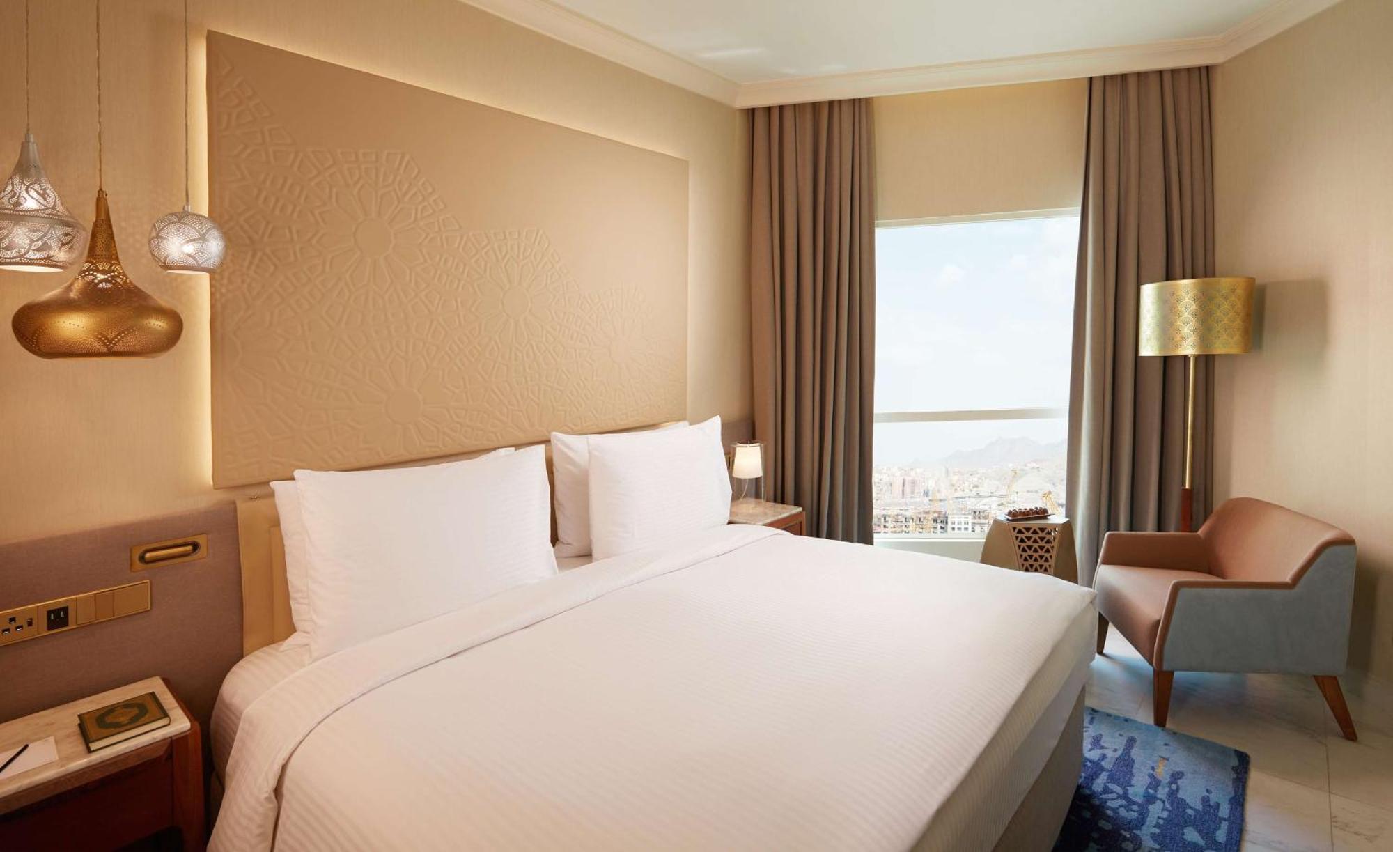 Hotel Tilal Jabal Al Kabah Mekka Exterior foto A bedroom at the hotel